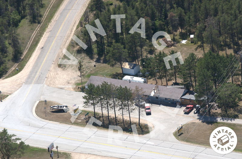 All Seasons Motel - 2003 Photo